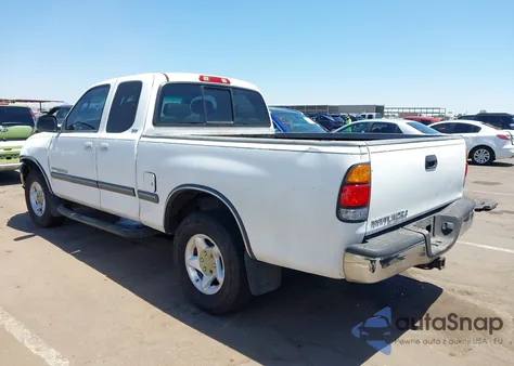 2002 Toyota Tundra Sr5 z USA, uszkodzony, nr VIN 5TBRN34142S330570